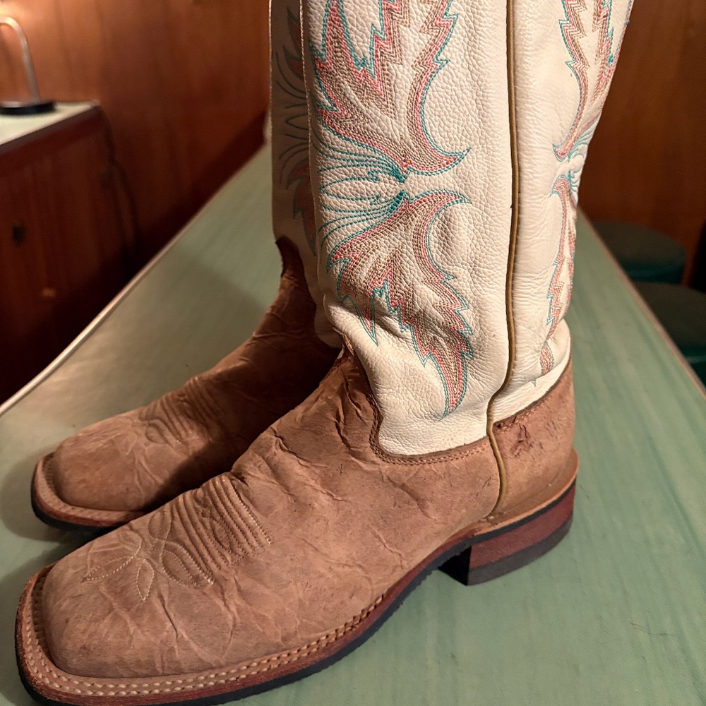 Justin Boots Women's Heeled Boots - Cream and Brown